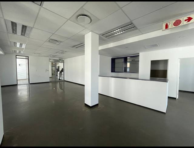 119.50M² OFFICE TO LET IN BRYANSTON